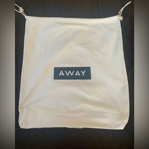 AWAY heavier large drawstring off white dust bag VVGUC++
